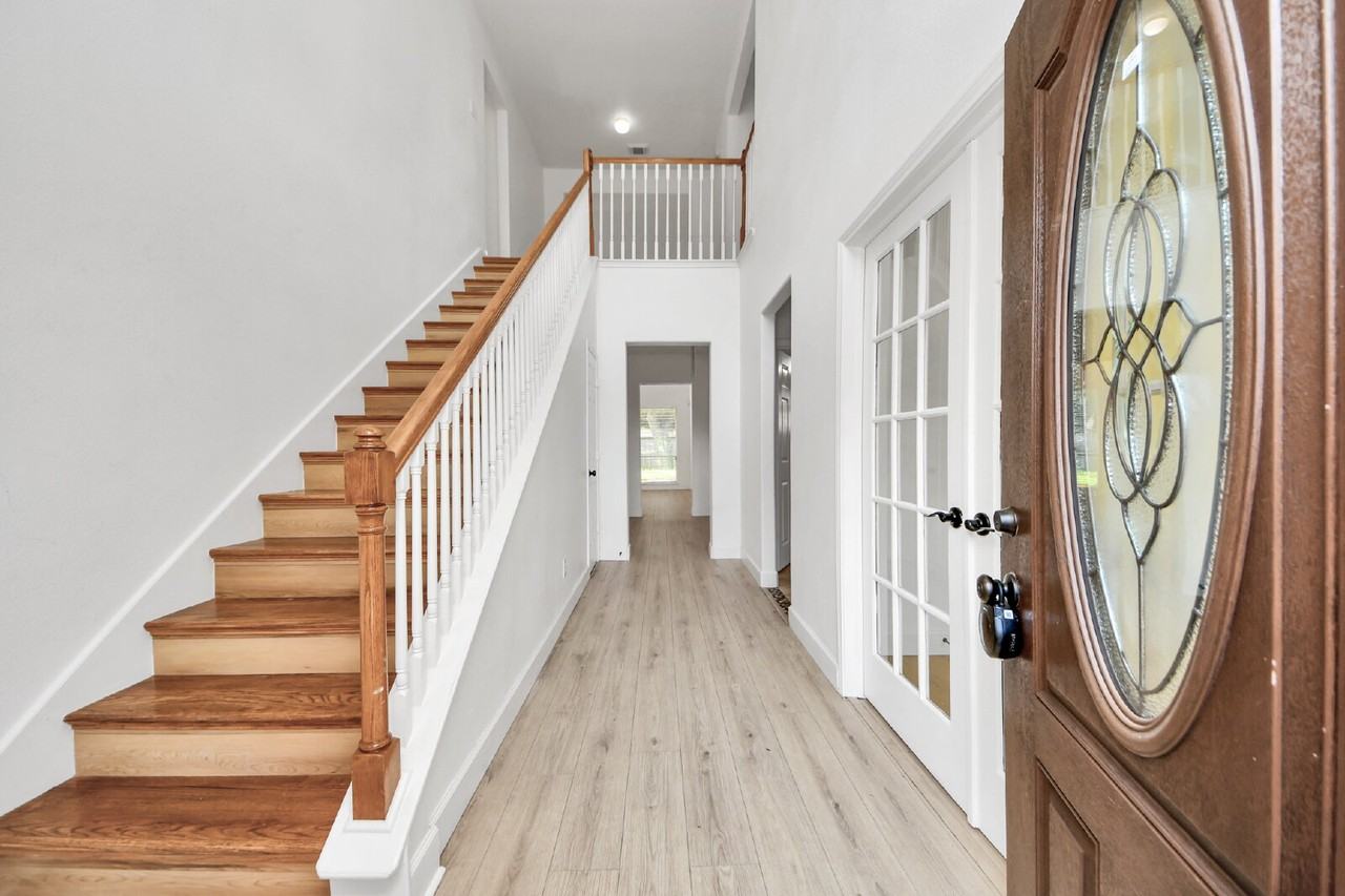 13515 Scarab Dr - Photo 2 of 46