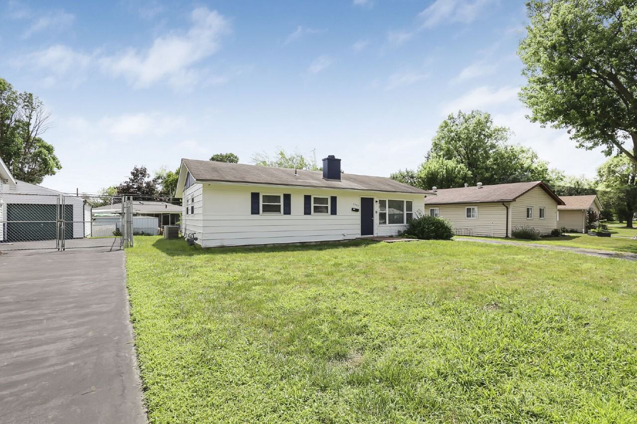 7399 Wollam Ave - Photo 4 of 50