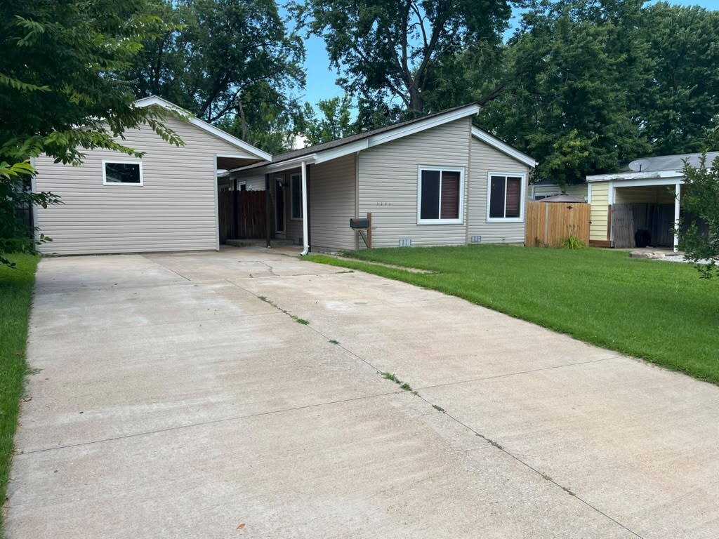 3291 Mowing Green Dr - Photo 3 of 37