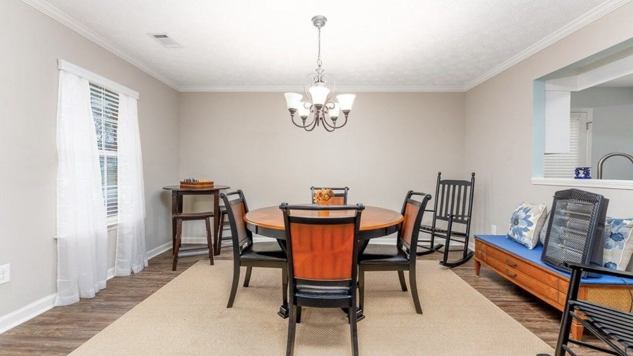 2907 10th St - Photo 6 of 34