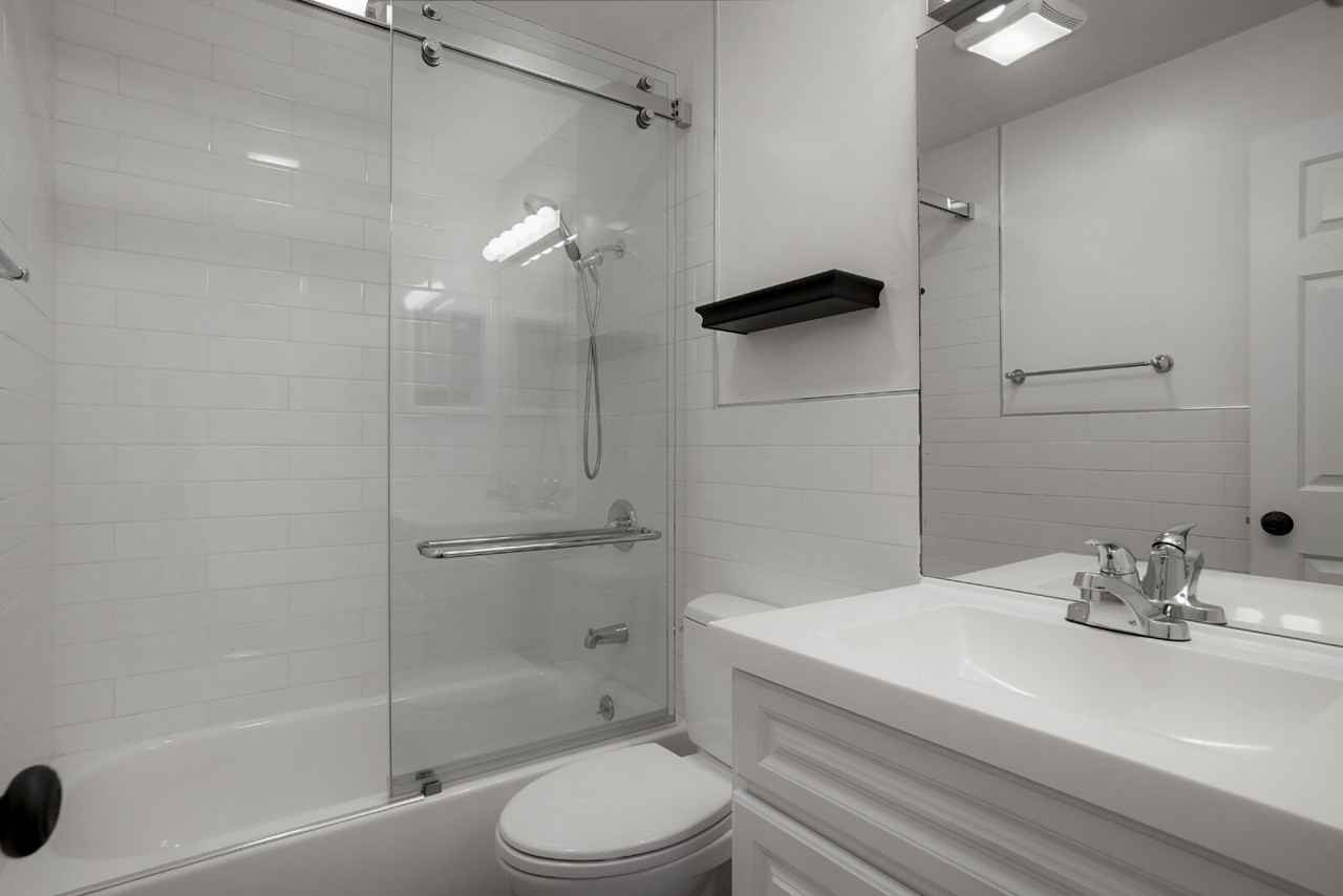 1620 S Quebec Way #4 - Photo 6 of 31