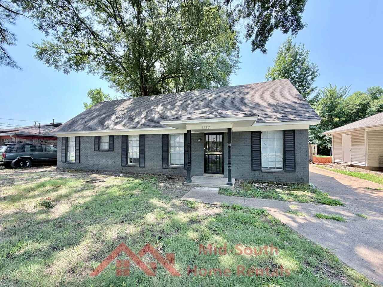1733 Gowan Dr - Photo 2 of 25