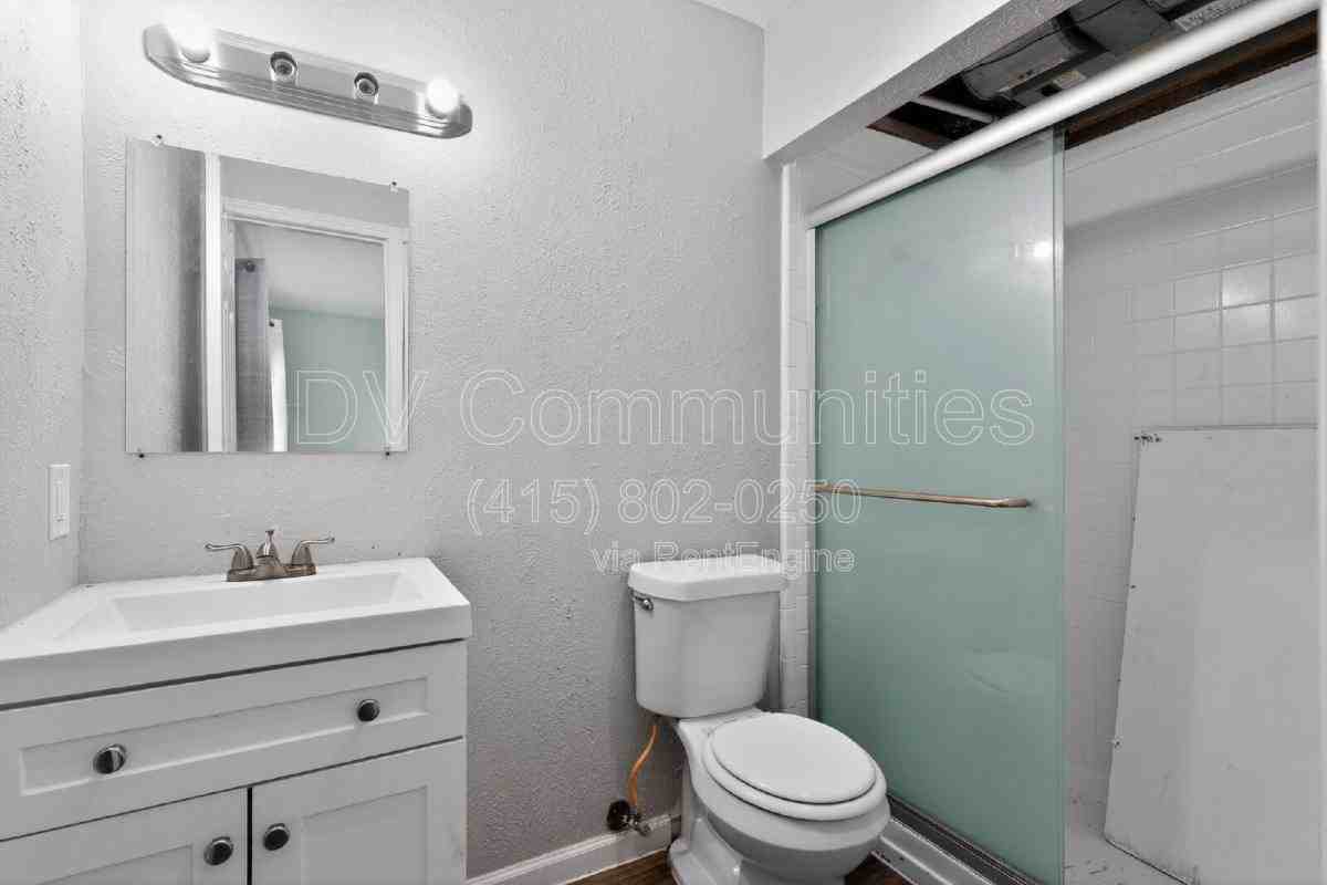 14630 Edenglen Dr - Photo 3 of 10