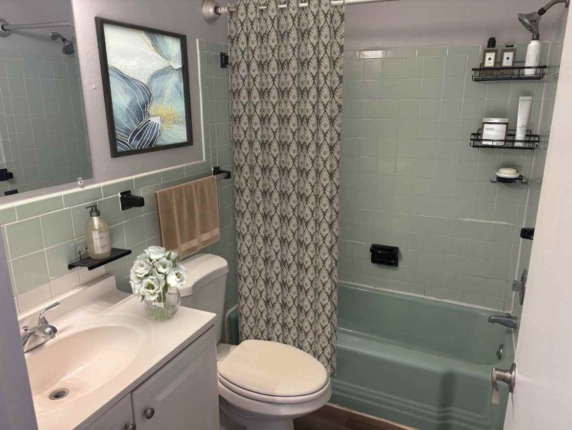 Lakeshore Place - Photo 7 of 31