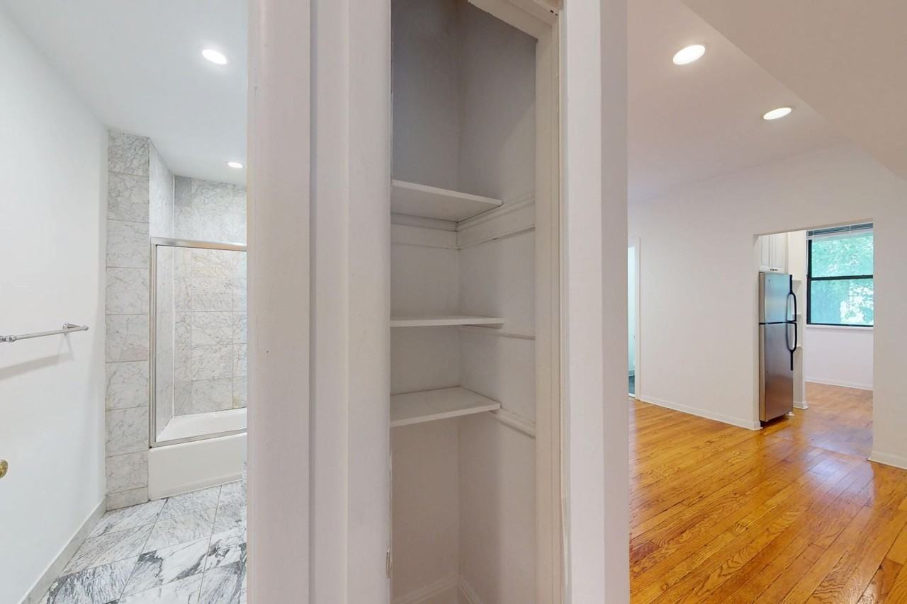 5532 S. Kimbark Avenue - Photo 7 of 21