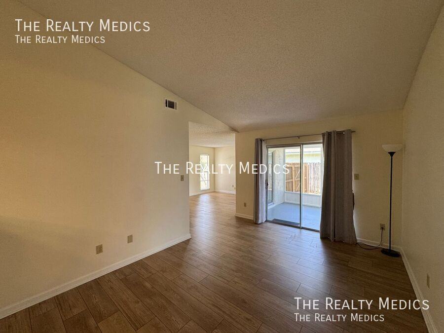 1184 Mapimi Ct - Photo 2 of 22