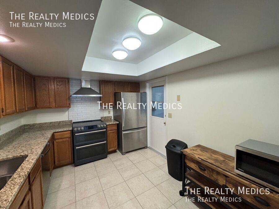 1184 Mapimi Ct - Photo 4 of 22