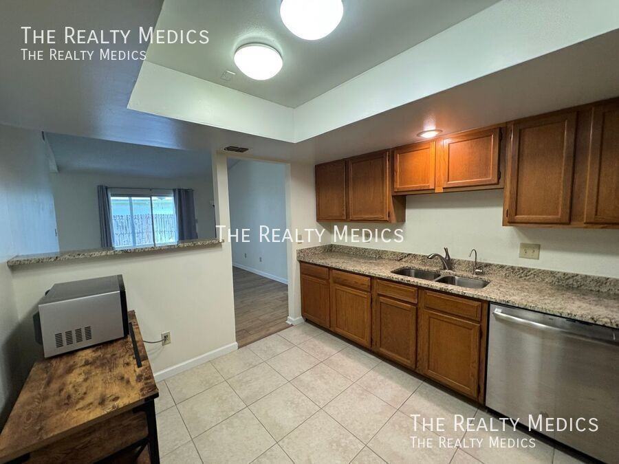 1184 Mapimi Ct - Photo 5 of 22