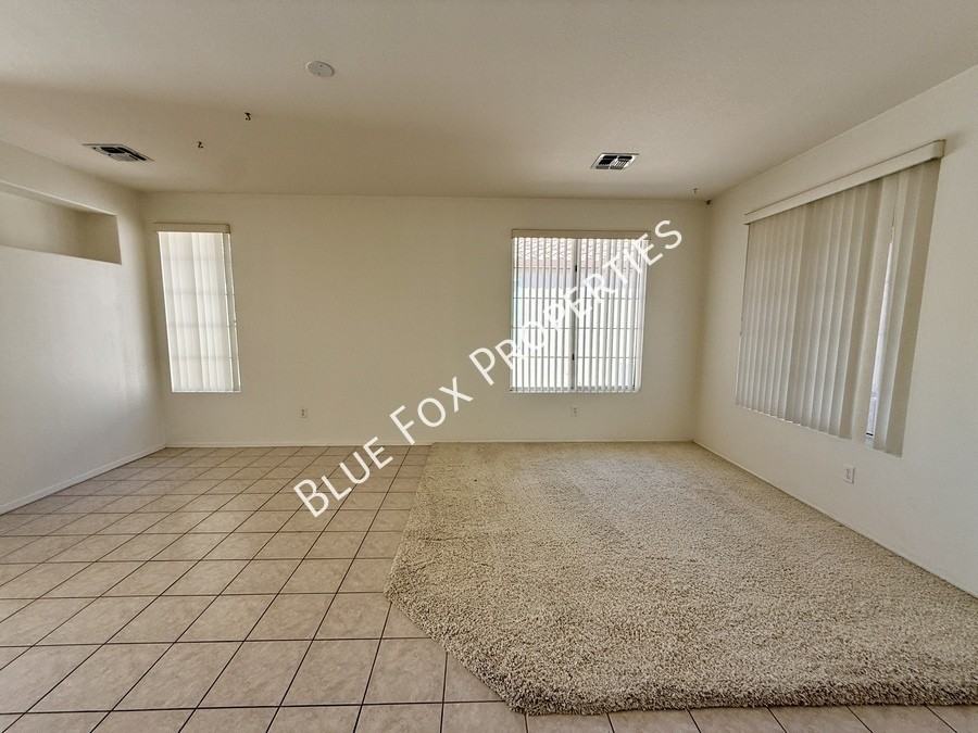 7992 W Cottonwood Wash Way - Photo 6 of 33