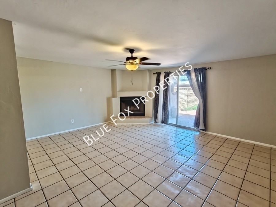 7861 E Lester St - Photo 3 of 25