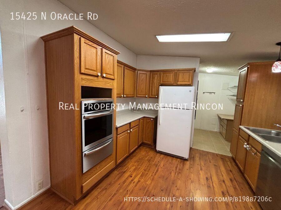 15425 N Oracle Rd - Photo 6 of 21