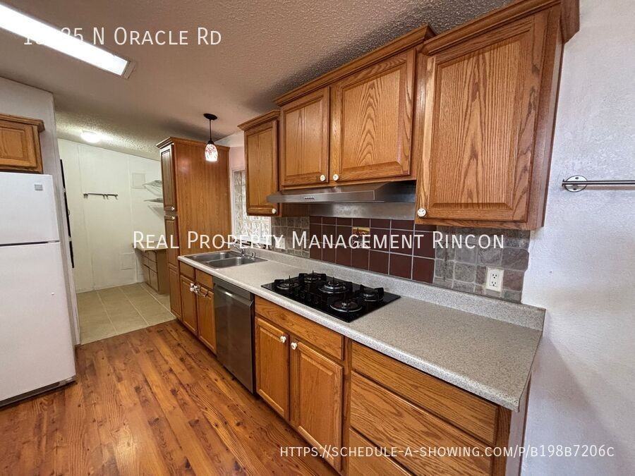 15425 N Oracle Rd - Photo 7 of 21