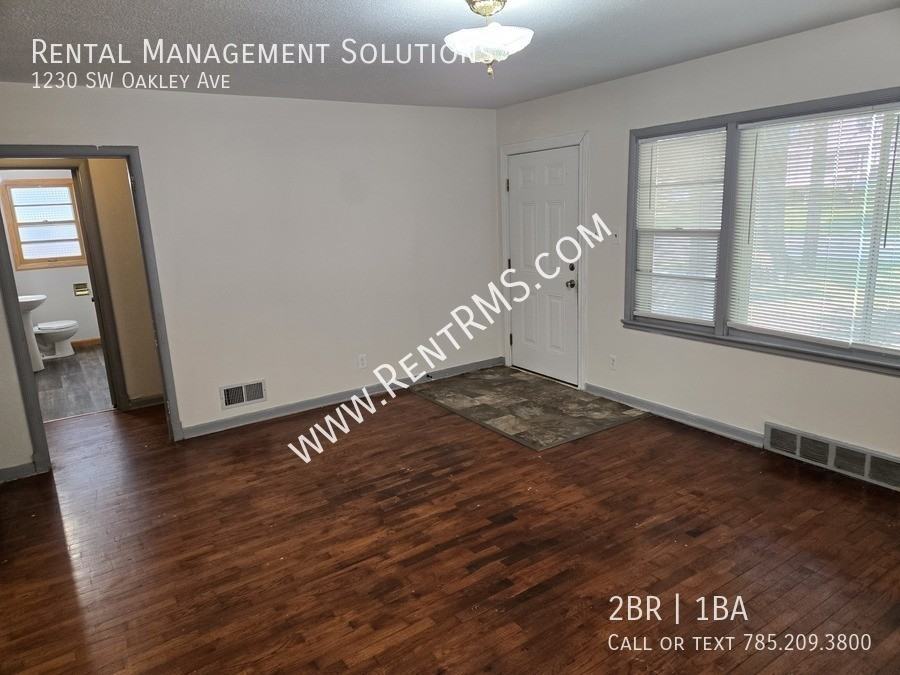 1230 Sw Oakley Ave - Photo 3 of 28