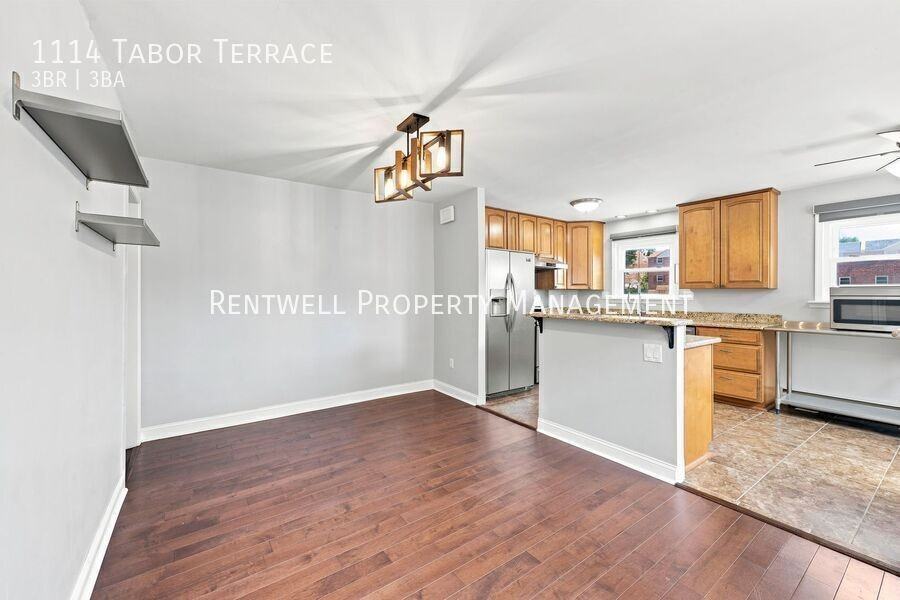 1114 Tabor Ter - Photo 5 of 27