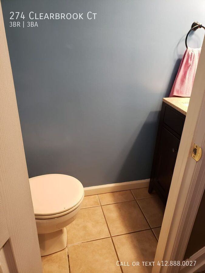 274 Clearbrook Ct - Photo 4 of 29