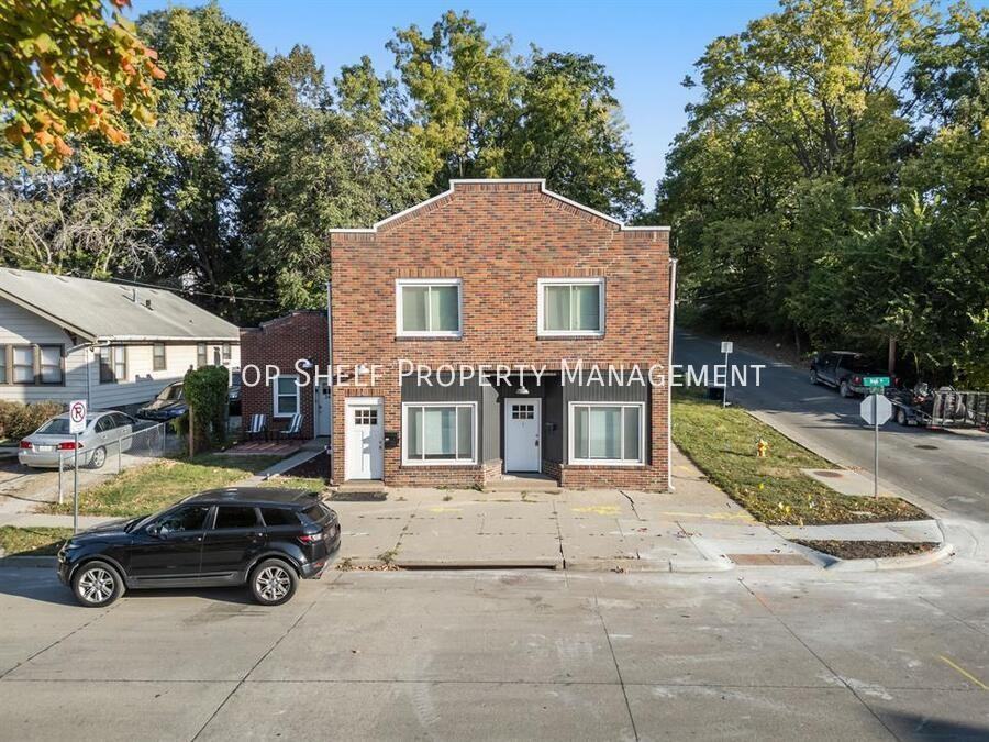 2401 High St #1
