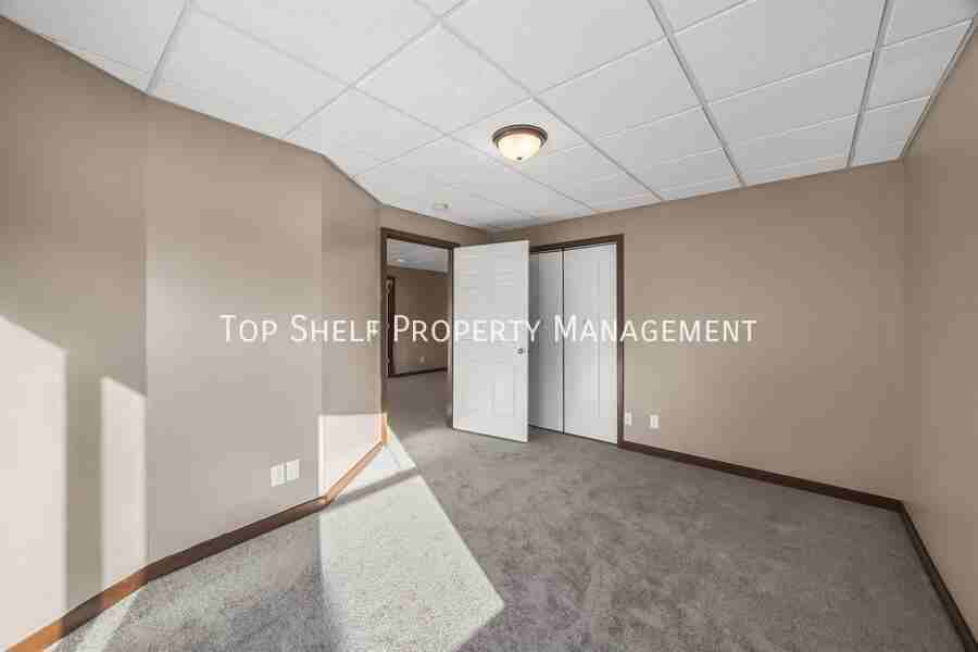 2401 High St #1 - Photo 5 of 29