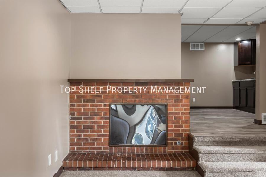 2401 High St #1 - Photo 7 of 29