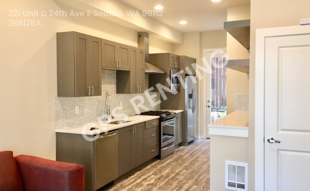 221 24th Ave E #D - Photo 3 of 20