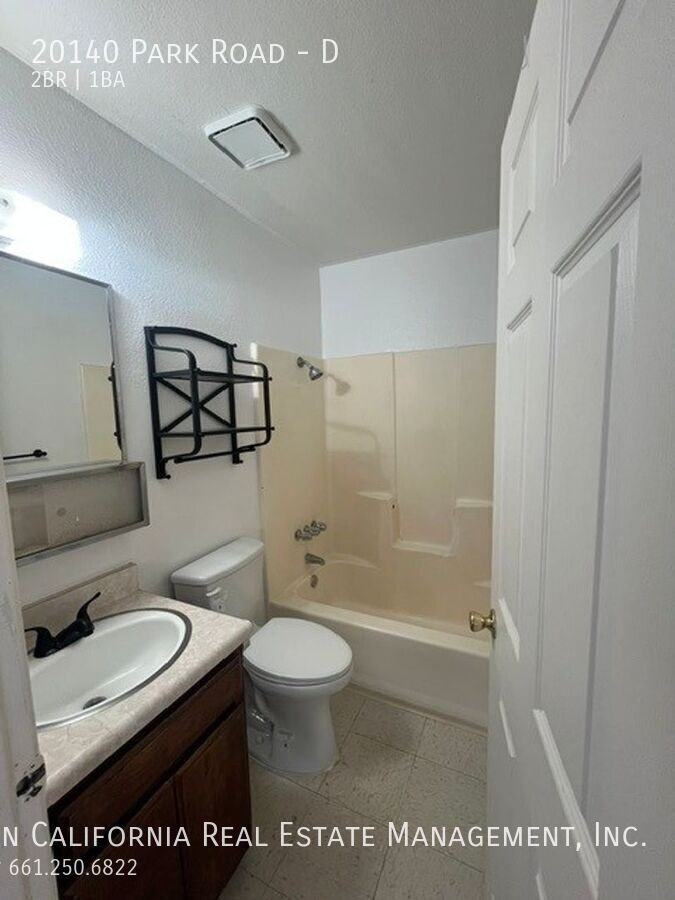 20140 Park Rd #D - Photo 4 of 9