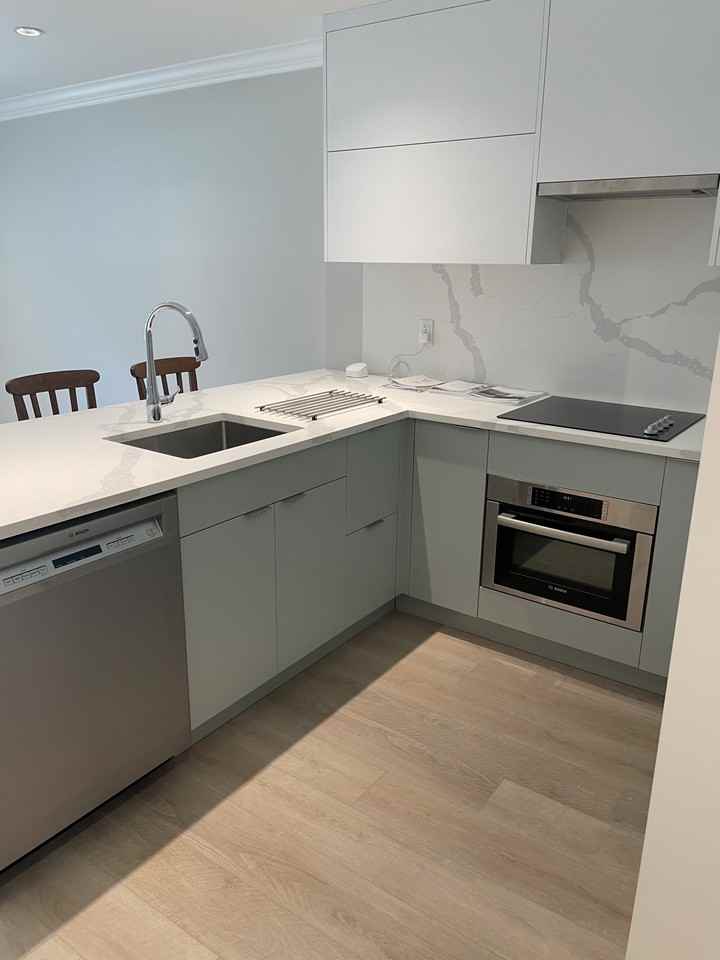 4911 Blenheim Street - Photo 3 of 10