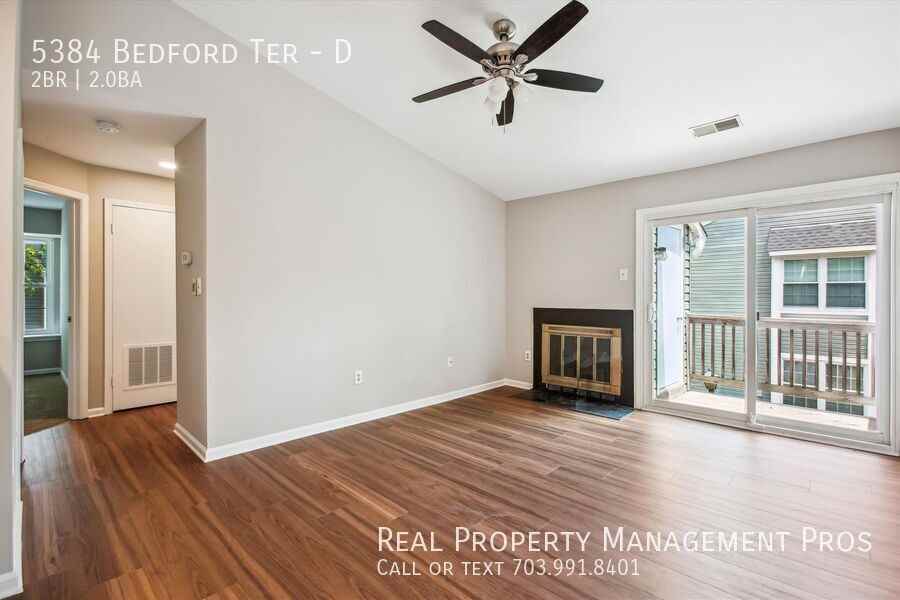 5384 Bedford Ter #D - Photo 5 of 32