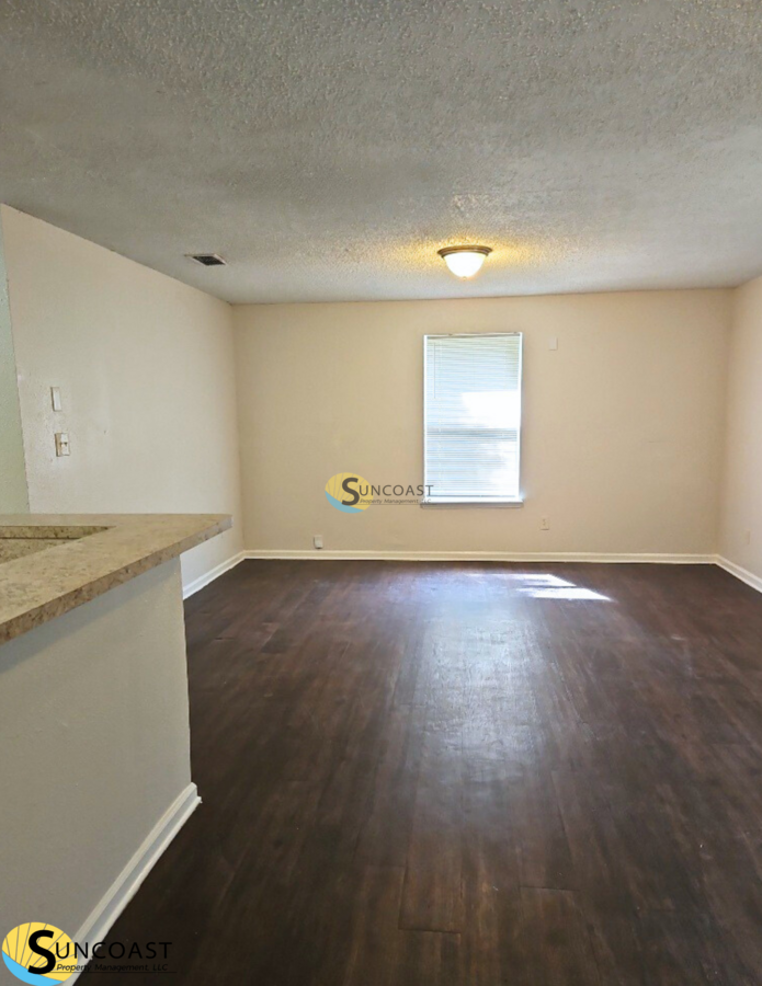 3408 Buckman St - Photo 4 of 33