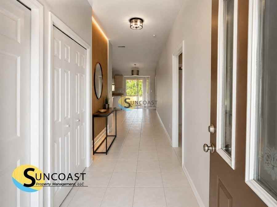 34 Raintree Pl #B - Photo 2 of 14