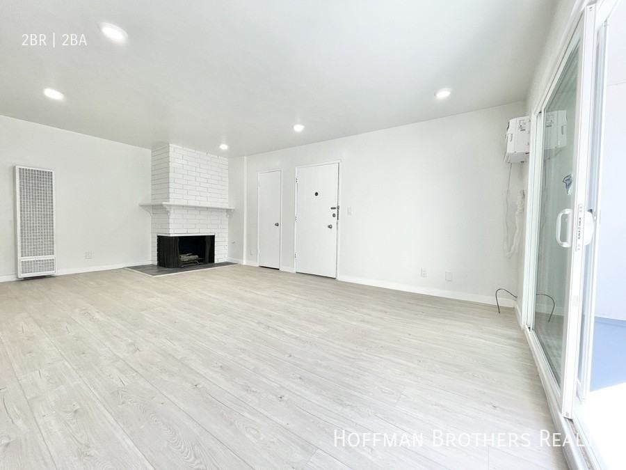 1017 Ocean Park Blvd #5 - Photo 7 of 13