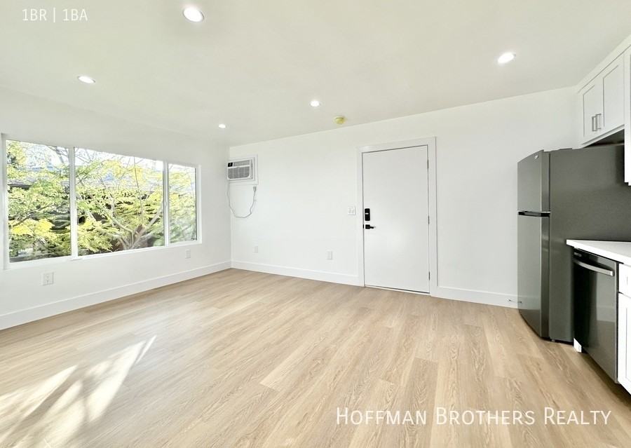 2323 Marathon St #7 - Photo 2 of 10