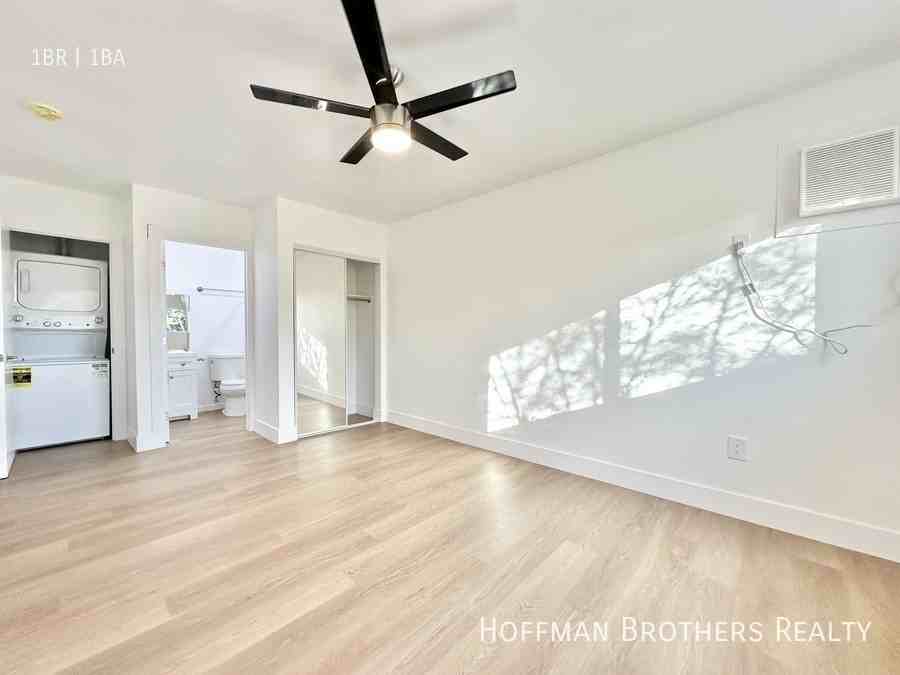 2323 Marathon St #7 - Photo 4 of 10