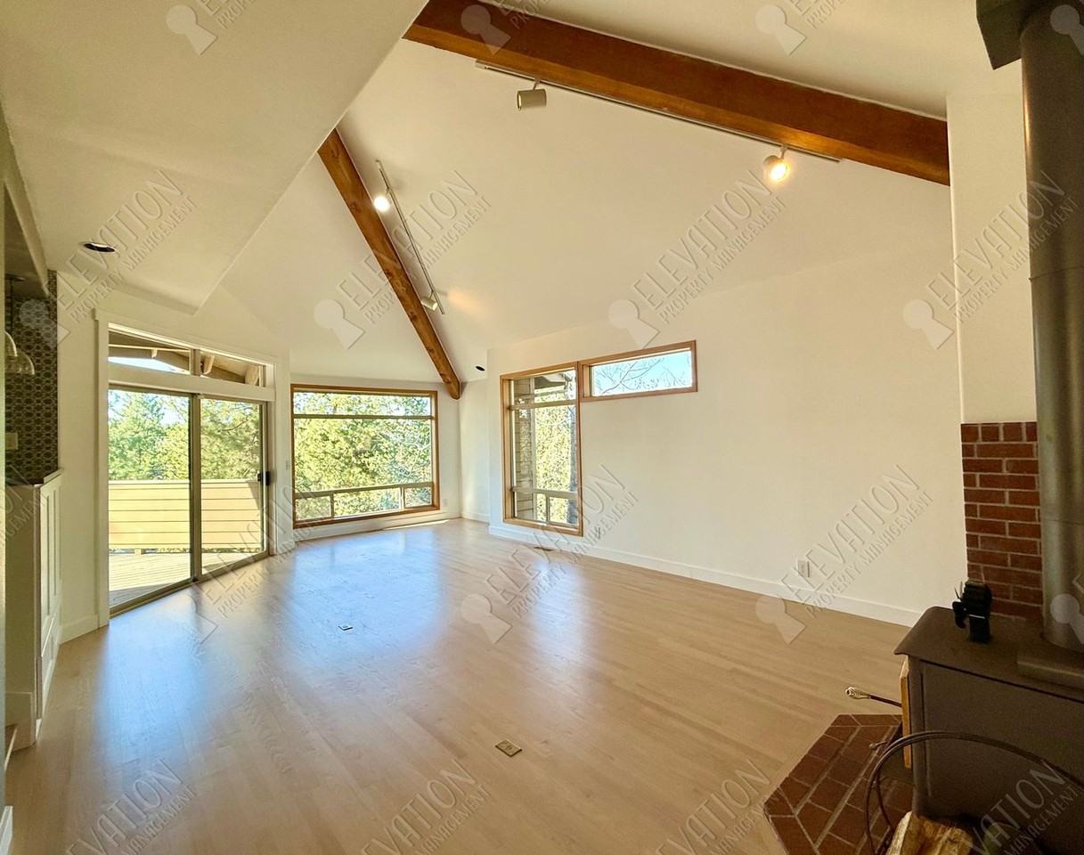 1955 Nw Brogan - Photo 6 of 50
