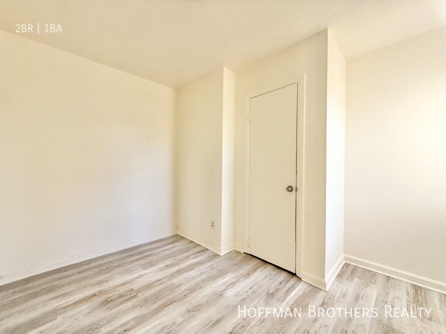 1056 E Rhea St #4 - Photo 4 of 5
