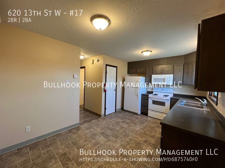 620 13th St W #17 - Photo 4 of 14