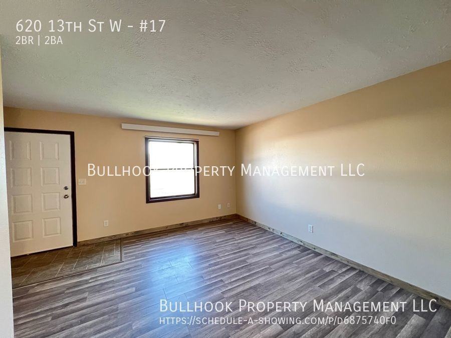 620 13th St W #17 - Photo 5 of 14