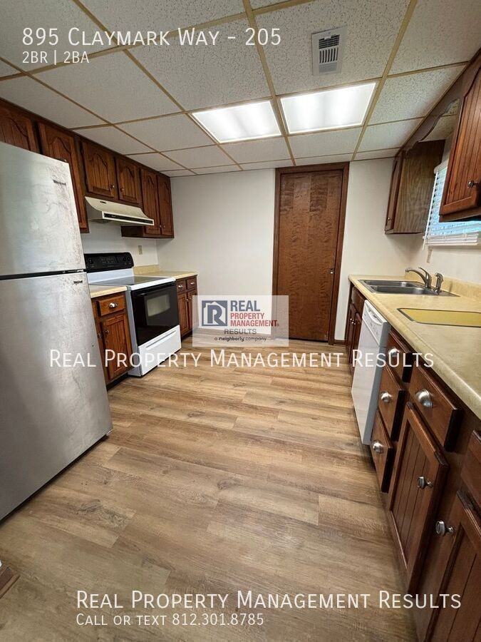 895 Claymark Way #205 - Photo 5 of 17