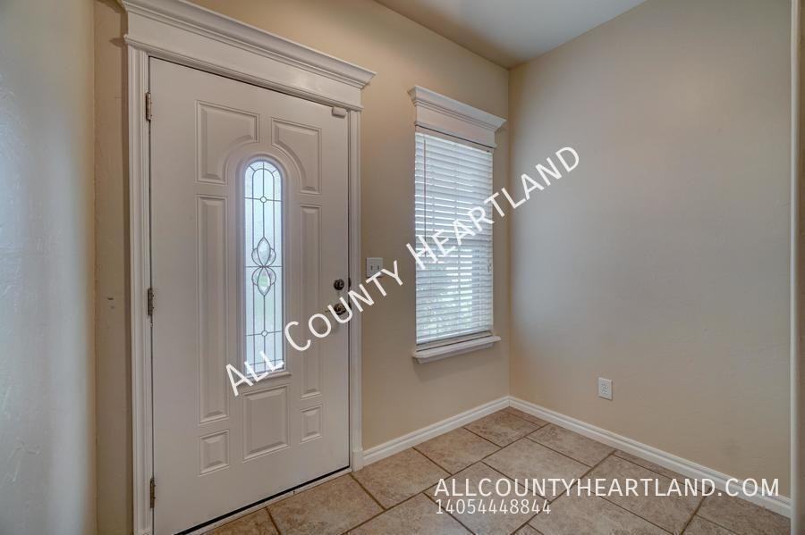 510 Ne 20th St - Photo 3 of 37