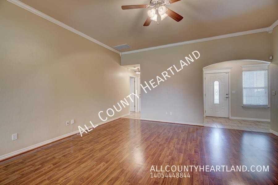 510 Ne 20th St - Photo 5 of 37