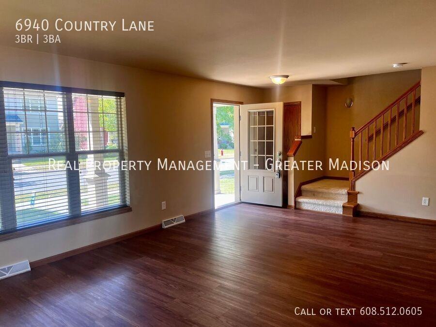 6940 Country Ln - Photo 2 of 19