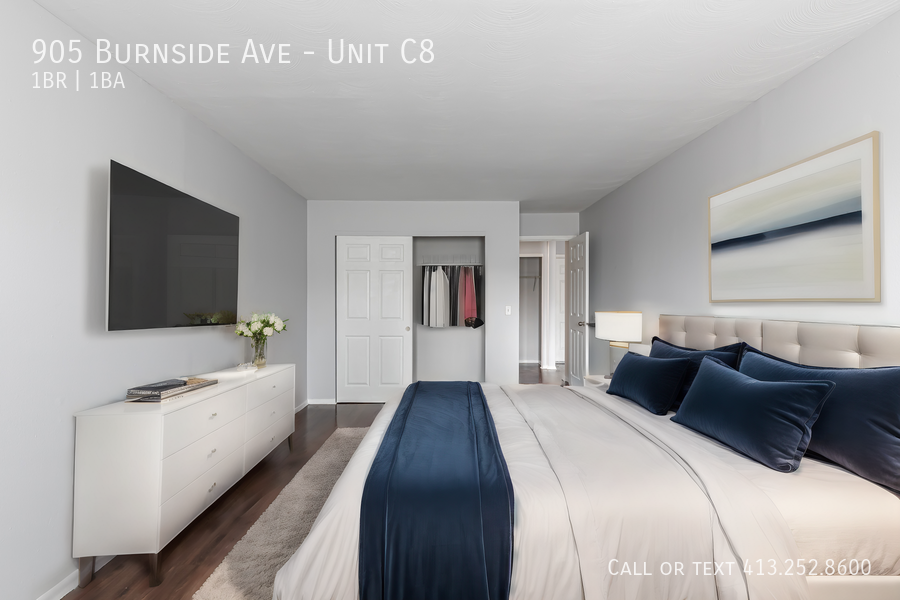 905 Burnside Ave #C8 - Photo 3 of 14