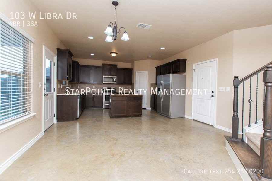 103 W Libra Dr - Photo 7 of 35