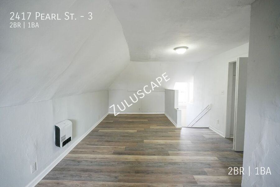 2417 Pearl St #3 - Photo 2 of 10
