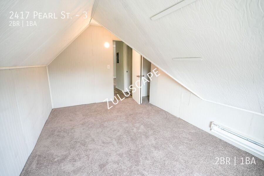 2417 Pearl St #3 - Photo 7 of 10