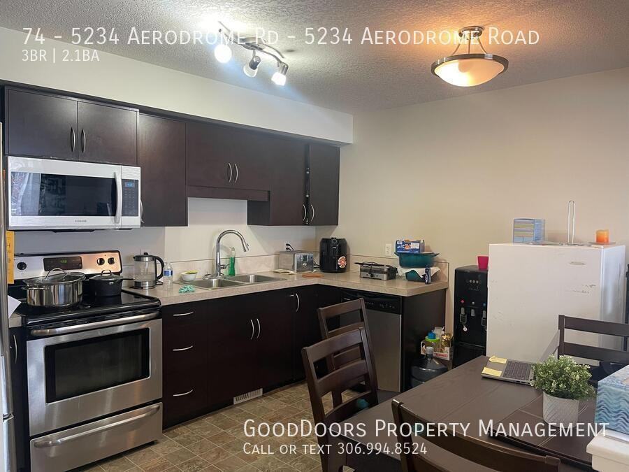 5234 - 5234 Aerodrome Rd - Photo 3 of 10