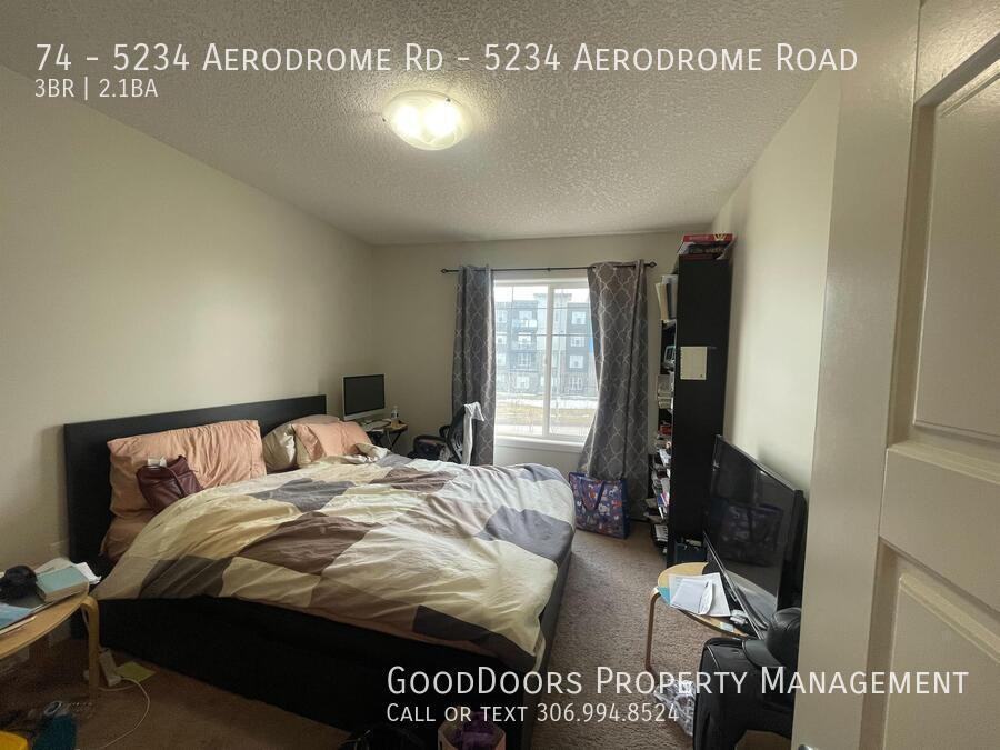 5234 - 5234 Aerodrome Rd - Photo 7 of 10