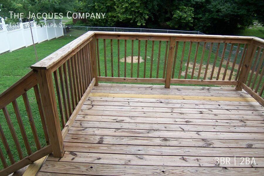 1018 W Catalpa St - Photo 6 of 10