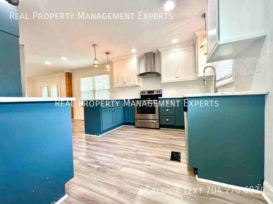 1415 Jodhpur Ct - Photo 3 of 22