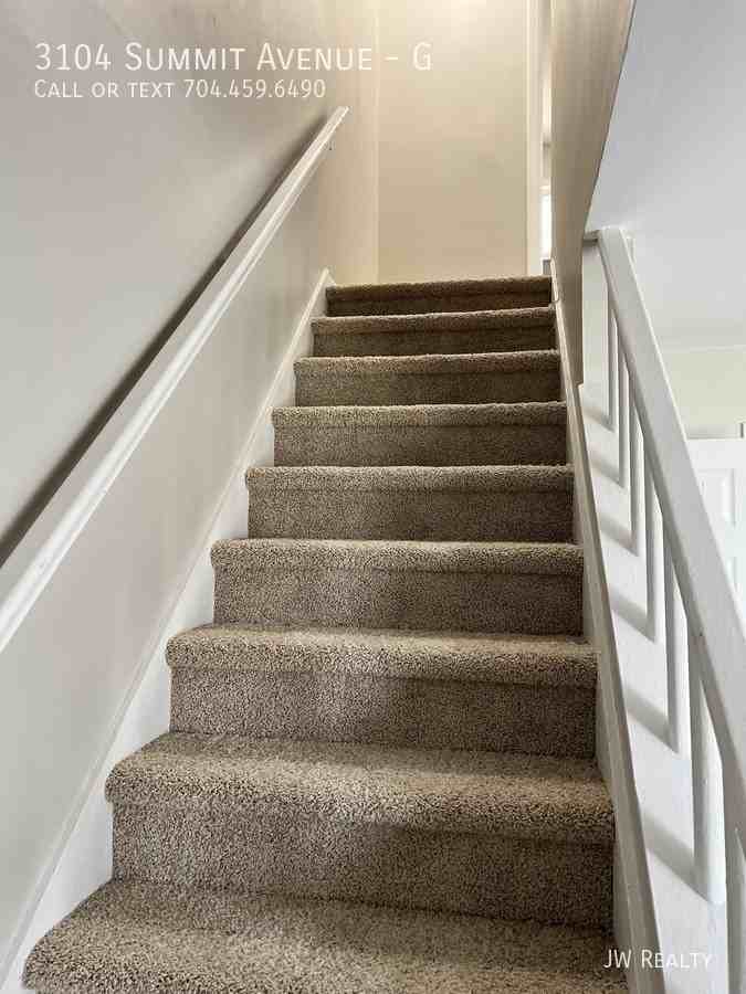 3104 Summit Ave #G - Photo 5 of 6