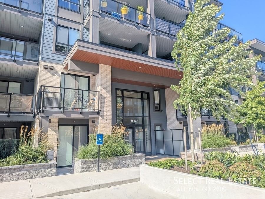 45497 Campus Dr #106