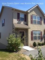 featured image of High Pointe Drive & & North Pine Avenue #119